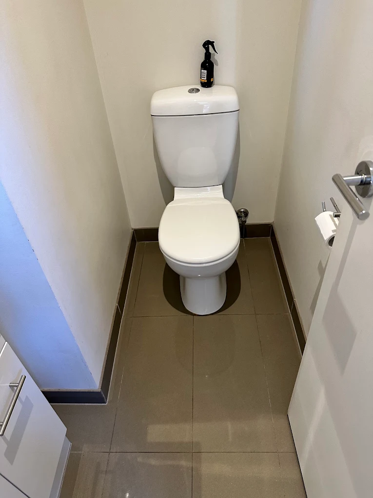 Toilet Detail Clean - Elite Bond Cleaning